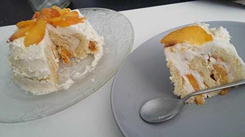 Gâteau roulé au mascarpone et a la pêche