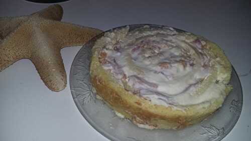 Gateau roulé au mascarpone et aux brugnons