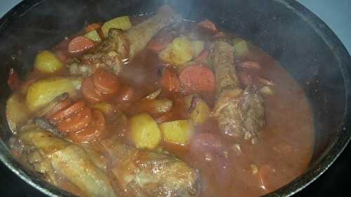 Manchons de canard a la sauce tomate