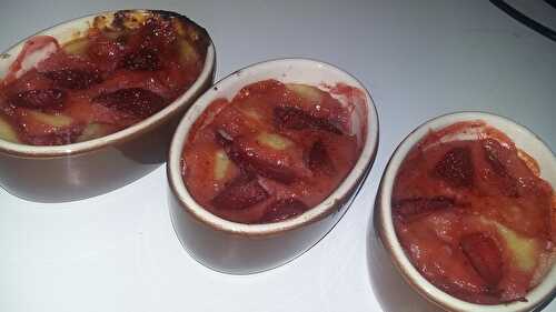  Minis clafoutis de floraline aux fraises  - Notre amour de cuisine 