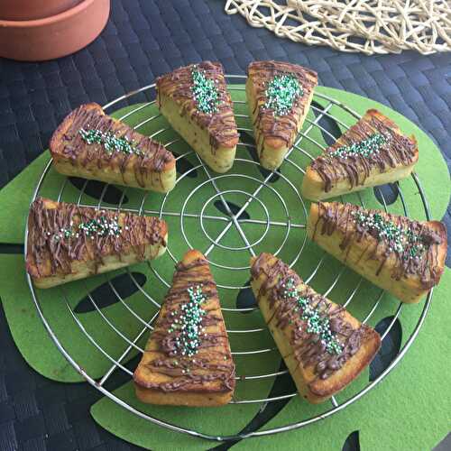 Parts de gâteaux individuels au kiwi