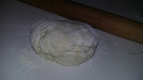 Pâte a pain au yaourt ( pour Khachapuri)