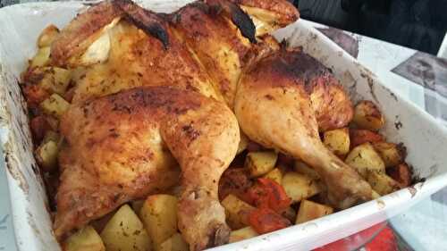 Poulet au four et ses pommes de terre et tomate épicés