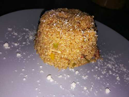 Quinoa a la tomate, poivrons et dinde