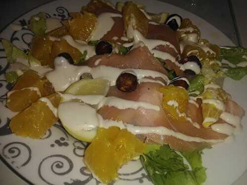 Salade de saumon fumé, oranges et noisettes