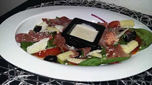 Salade italienne sauce crémeuse au parmesan  - Notre amour de cuisine 