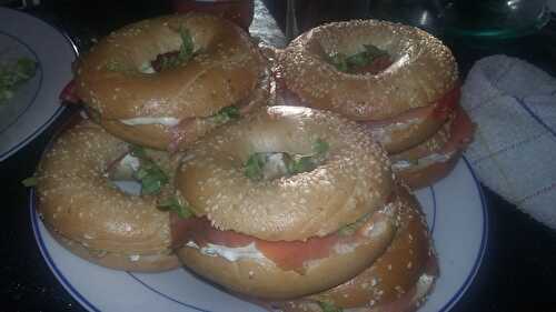 Sandwichs Bagels a la truite fumé