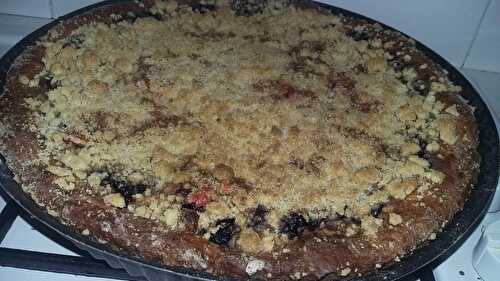 Tarte crumble a la myrtille et aux pralines