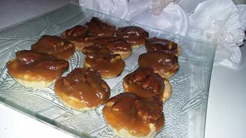 Tartelettes au caramel beurre salé et aux noix de pécan