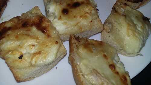 Tartines gratinées au chèvre miel