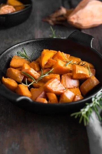 Patates douces rôties au paprika