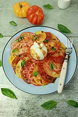 Carpaccio de tomates anciennes et burata