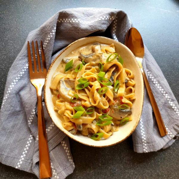 Tagliatelles aux champignons et ciboule