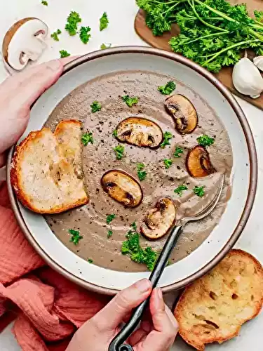Velouté de champignons de Paris au cumin
