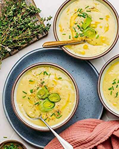 Velouté de poireaux et pommes de terre au thym