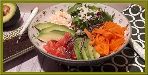 Buddha Bowl, avocat, crevettes