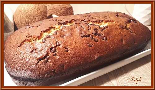 Cake au lait concentré , noix de coco et chocolat