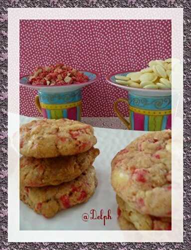 Cookies au chocolat blanc et pralines roses