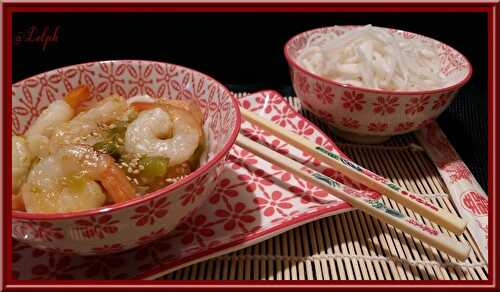 Crevettes sauce aigre-douce et nouilles de riz