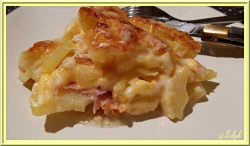 Gratin de pommes de terre à la pancetta et cheddar