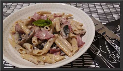 Penne aux champignons et bacon