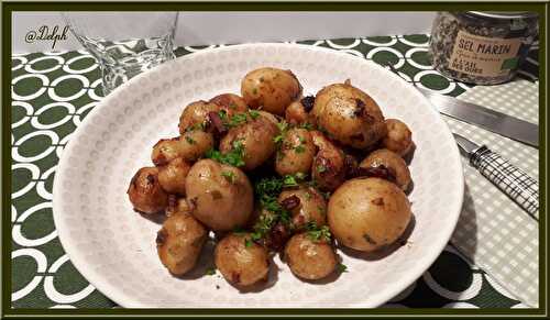 Pommes de terre grenaille, oignons frais et lardons