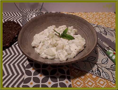 Salade de concombre, fenouil, menthe à la faisselle