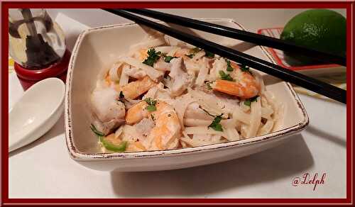 Tagliatelles de riz pimentées aux crevettes et lieu noir