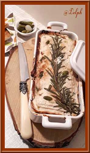 Terrine de poulet aux pistaches