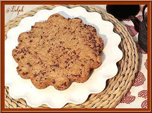 Cookie géant au chocolat et beurre de cacahuètes