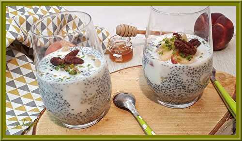 Pudding aux graines de chia et yaourt grec