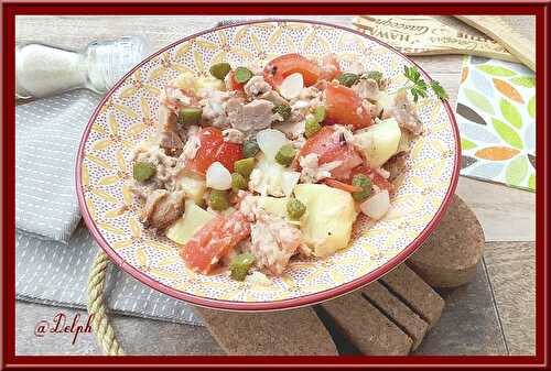 Salade de pommes de terre au poulet, sauce au thon