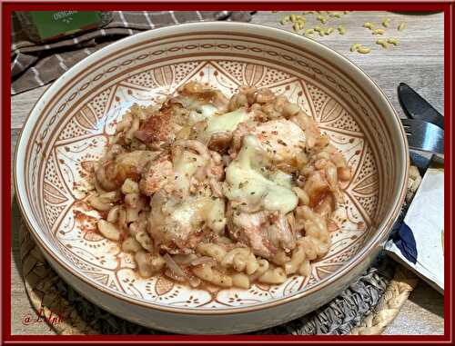 One pot pasta au poulet et à la tomate