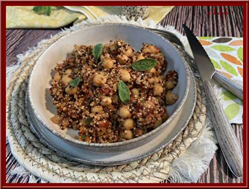 Quinoa aux pois chiches et tomates