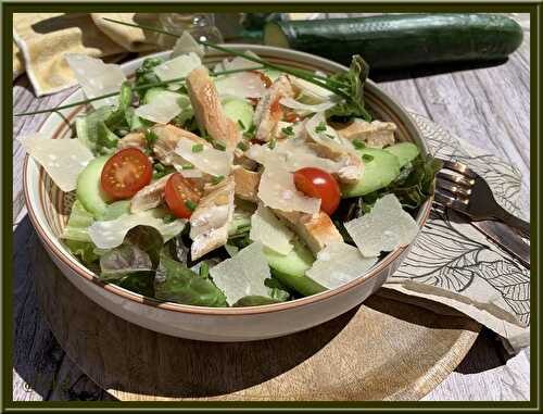 Salade verte au poulet sauce au yaourt