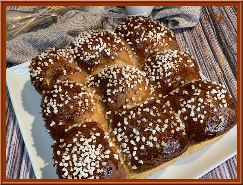 Brioche au lait concentré sucré et zestes de citron