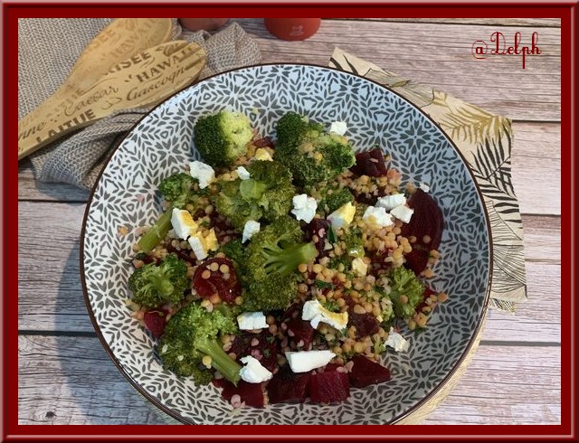 Salade de boulghour,  brocoli et betterave rouge