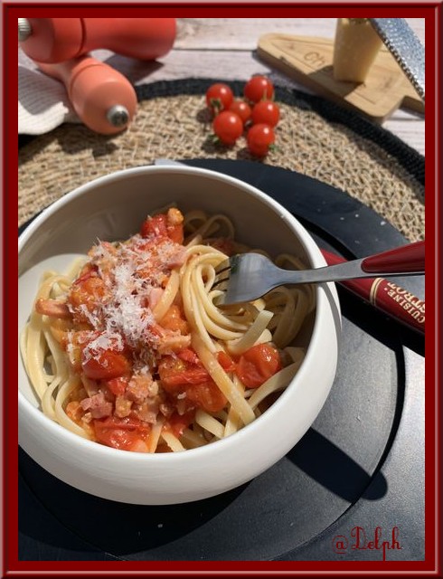 Linguine aux tomates cerises et lardons