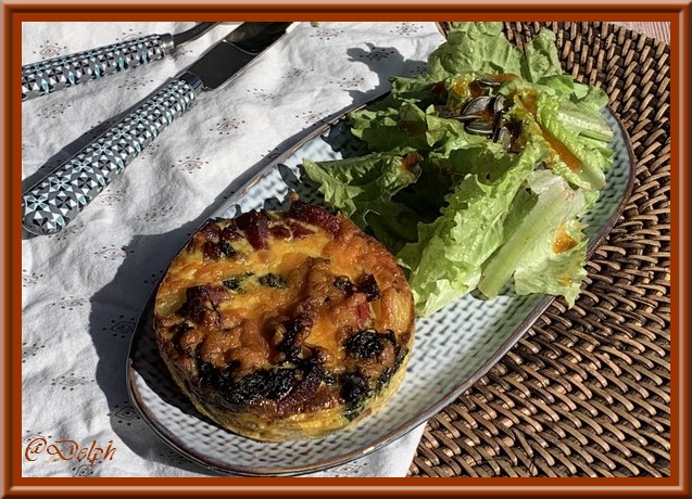 Quiche sans pâte aux pommes de terre, épinards et lardons de volaille