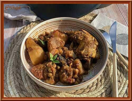 Tajine de poulet aux pruneaux, abricots et fruits secs