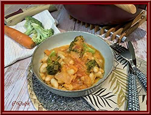 Curry de brocoli aux carottes et haricots blancs