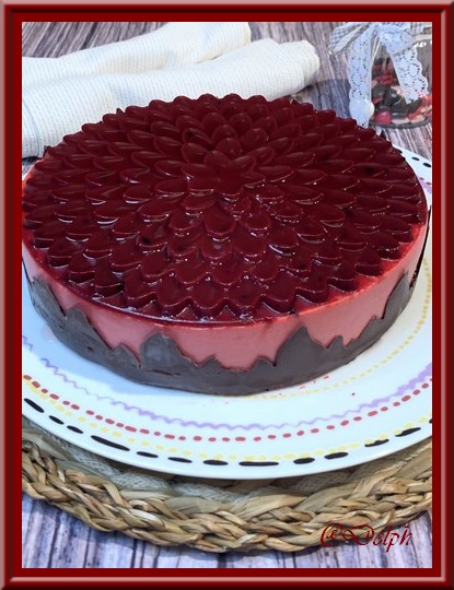 Entremets fraises et son insert clémentine