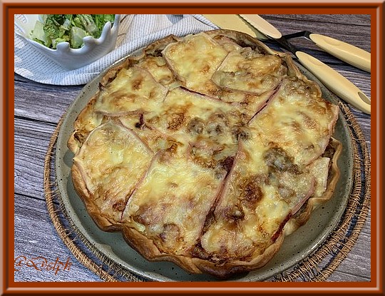 Tarte à l’andouillette et pommes de terre.