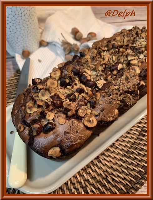 Quatre-quarts chocolat noisettes