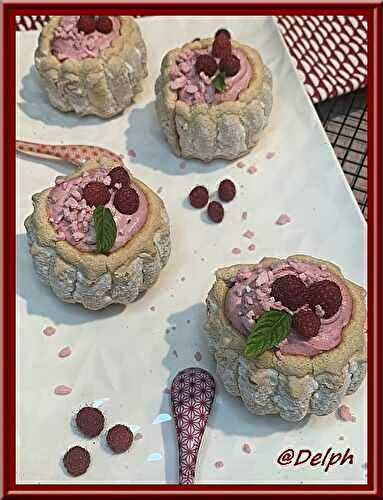 Petites charlottes à la mousse de framboises