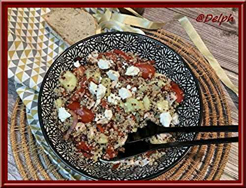 Salade de quinoa aux poivrons et oignons rouges
