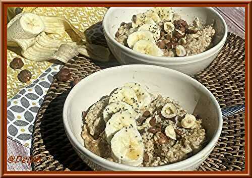Porridge à la banane et beurre de cacahuète