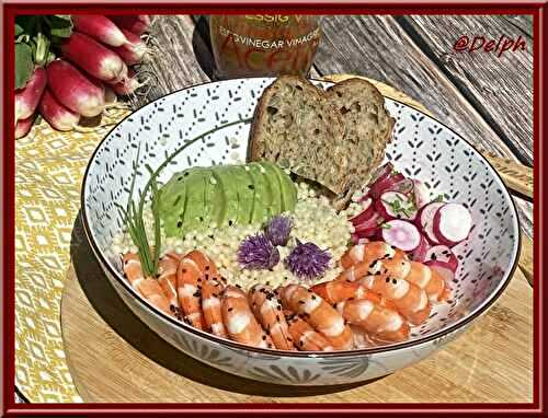 Salade de crevettes, avocat, radis et pâtes plomb