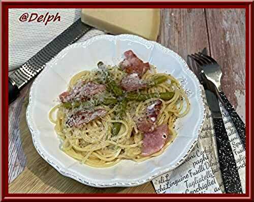 Spaghetti aux asperges et chips de bacon