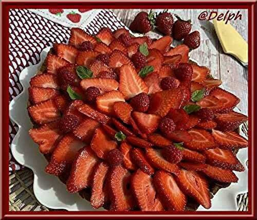 Tarte amandine fraises et framboises